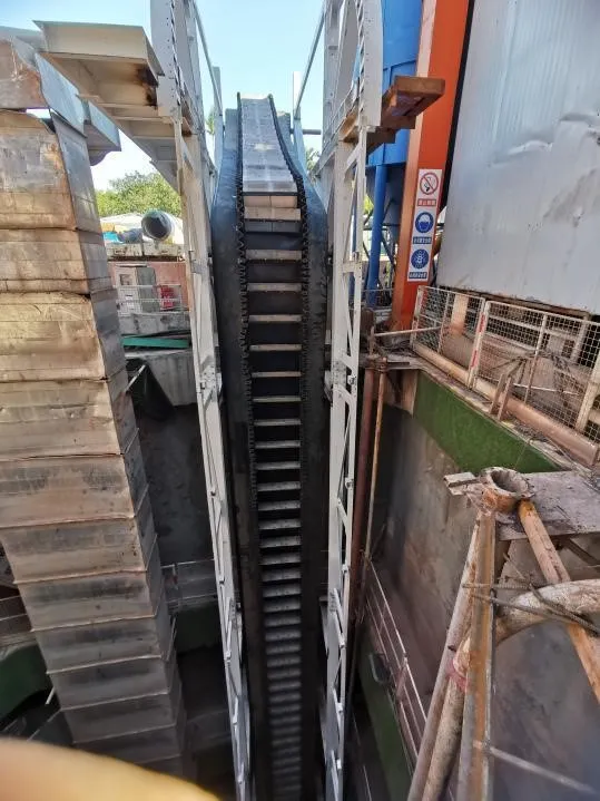 Sidewall conveyor belt Sidewall conveyor belt